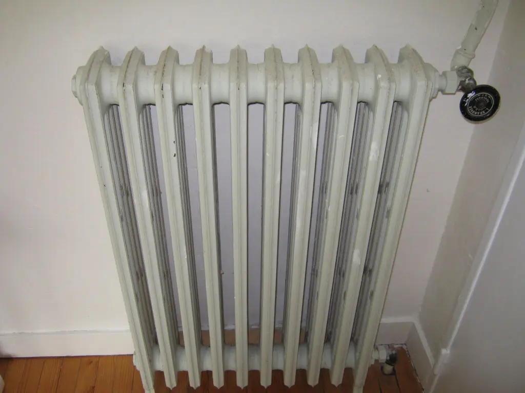 Remplacer radiateur chauffe plus
